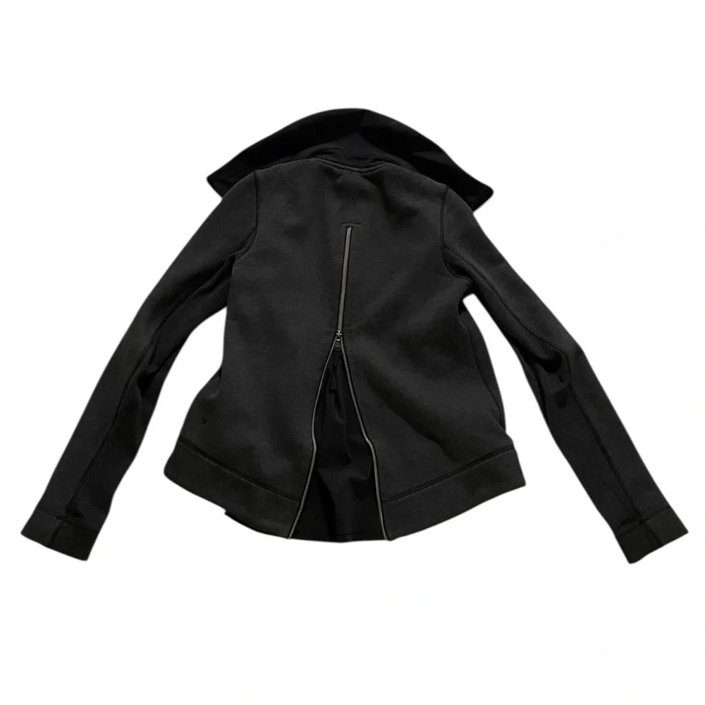 Lululemon En Route Grey Black Zippered Jacket
